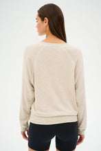 Load image into Gallery viewer, Bennie Fleece Sweatshirt Oatmeal Heather
