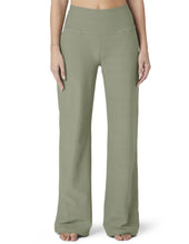 Load image into Gallery viewer, Spacedye Laid Back Pant Grey Sage
