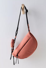 Load image into Gallery viewer, Hit the Trails Sling Bag Rose Dust
