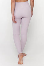 Load image into Gallery viewer, Amara Wide Rim Seamless Legging Lilac
