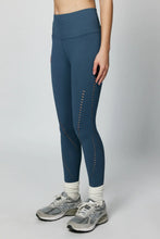 Load image into Gallery viewer, Thea 7/8 Leggings
